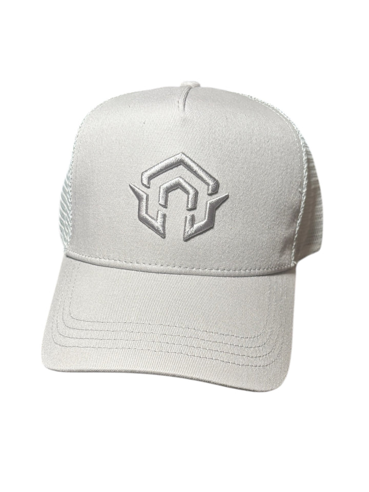 TRUCKER HAT- SILVER